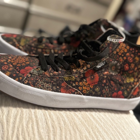 Vans Floral High-Top Sneakers - Black, Red, Green - Picture 1 of 1